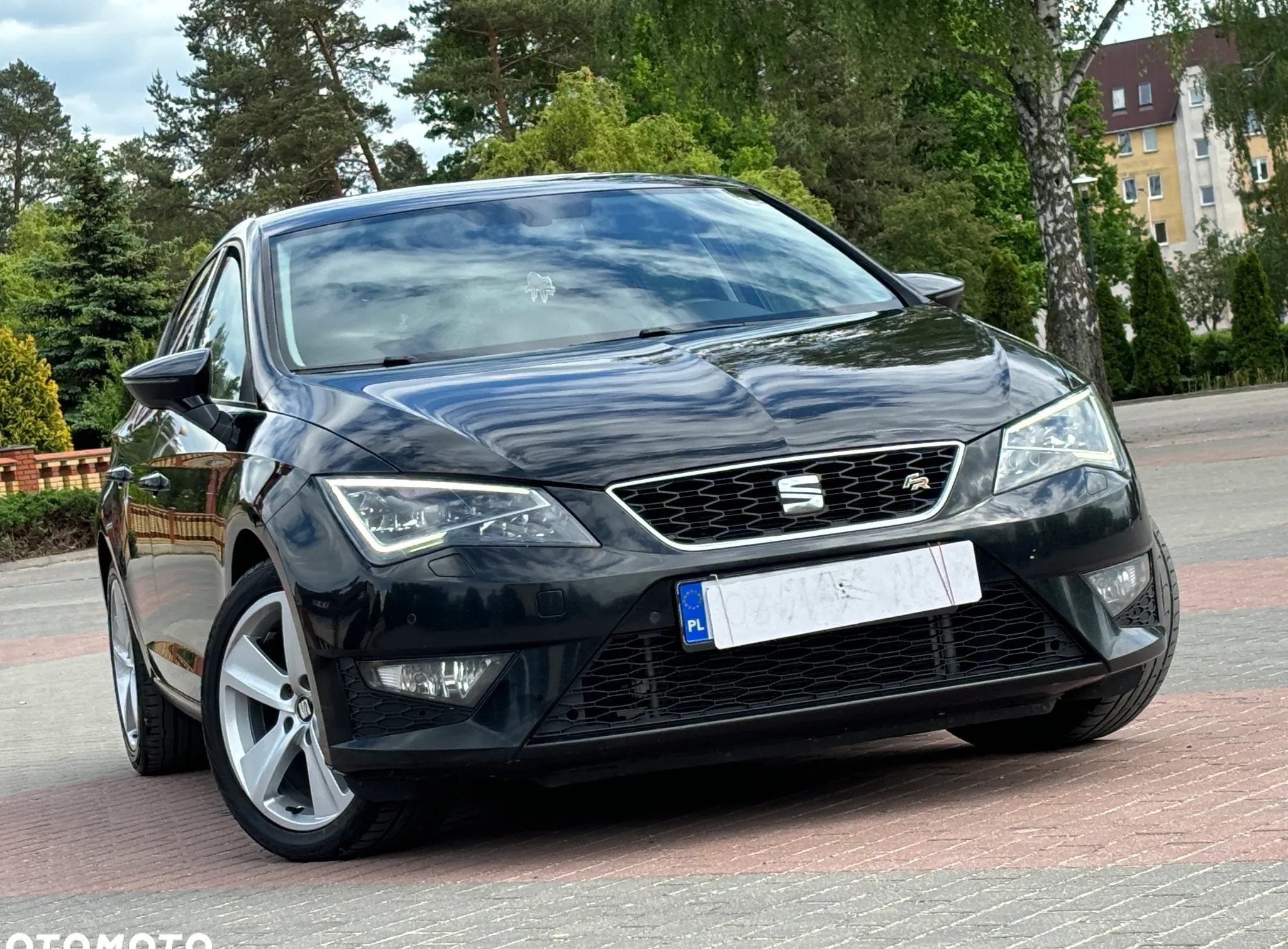 Seat Leon cena 42800 przebieg: 189000, rok produkcji 2015 z Ostrołęka małe 781